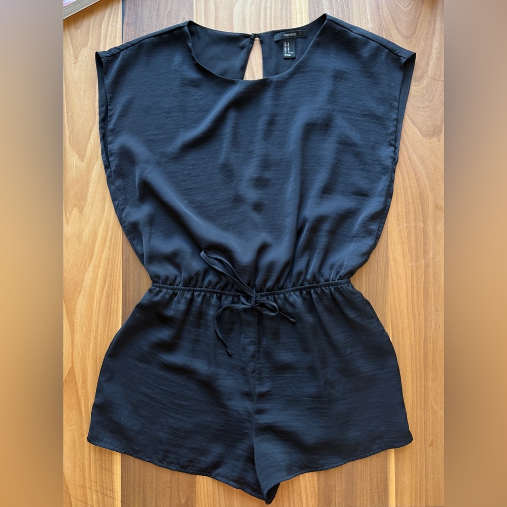 Satiny Black Romper Forever 21